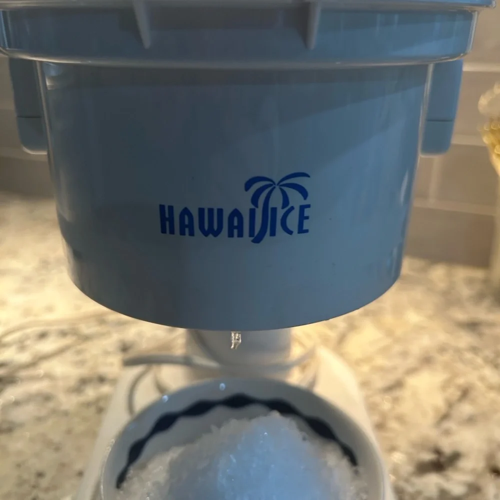 Hawaii Ice Shaver (working) - Picture 3 of 7